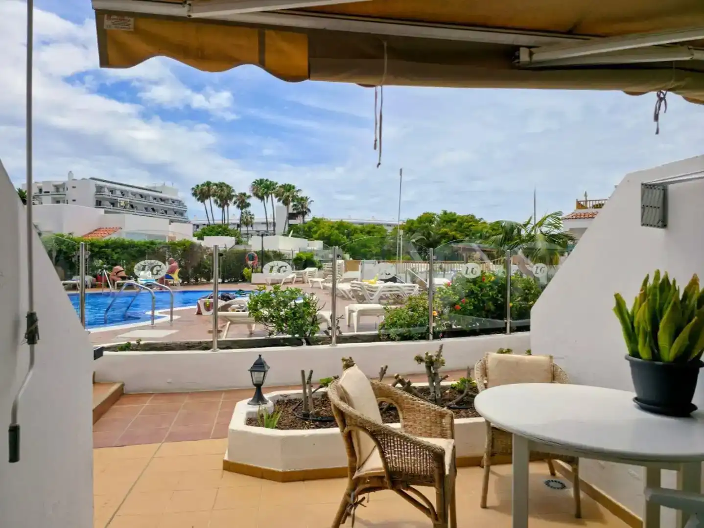 Terrassa de Apartament de lloguer en Adeje amb Aire condicionat, Piscina i Moblat
