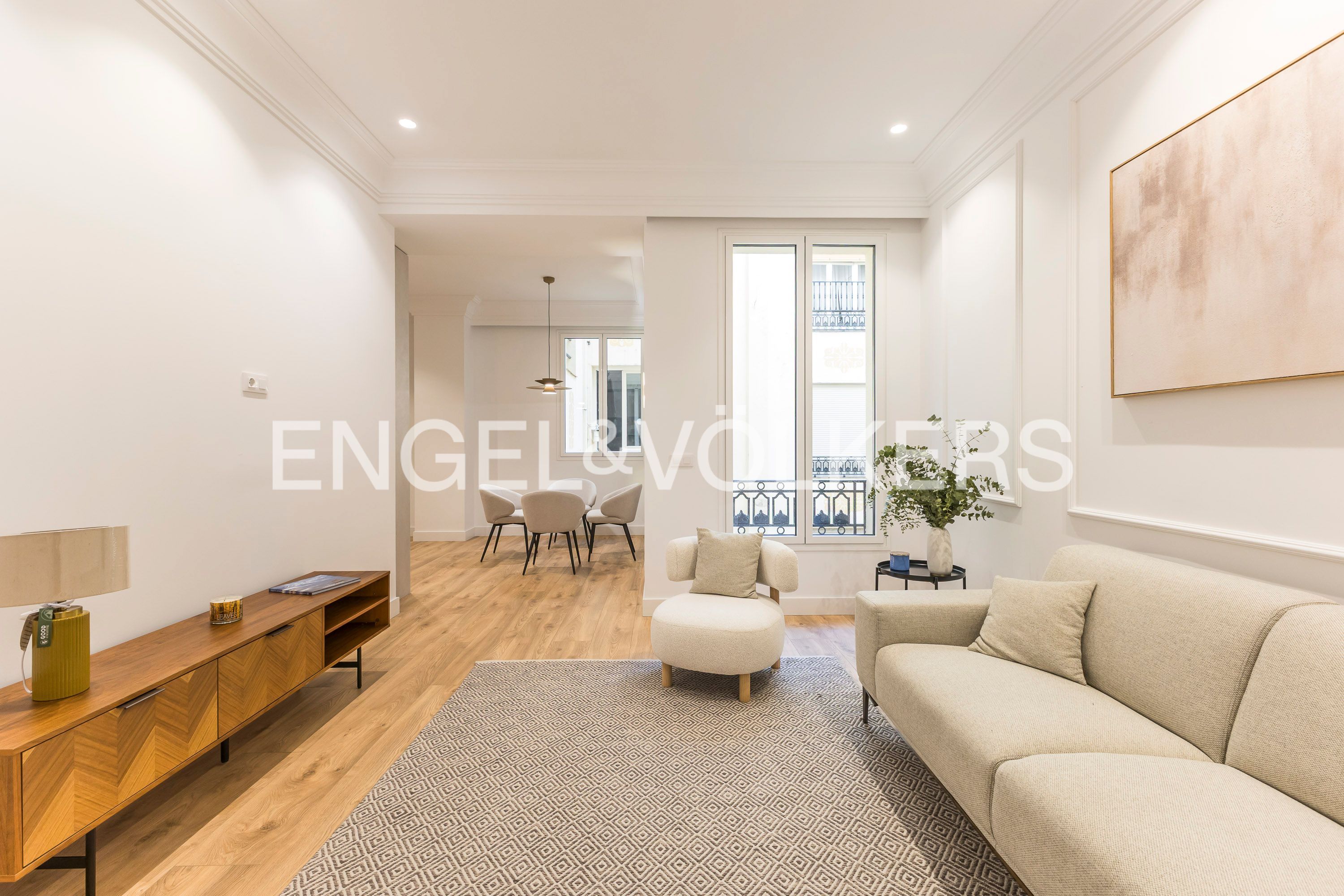 Sala d'estar de Pis de lloguer en  Madrid Capital amb Aire condicionat, Calefacció i Parquet