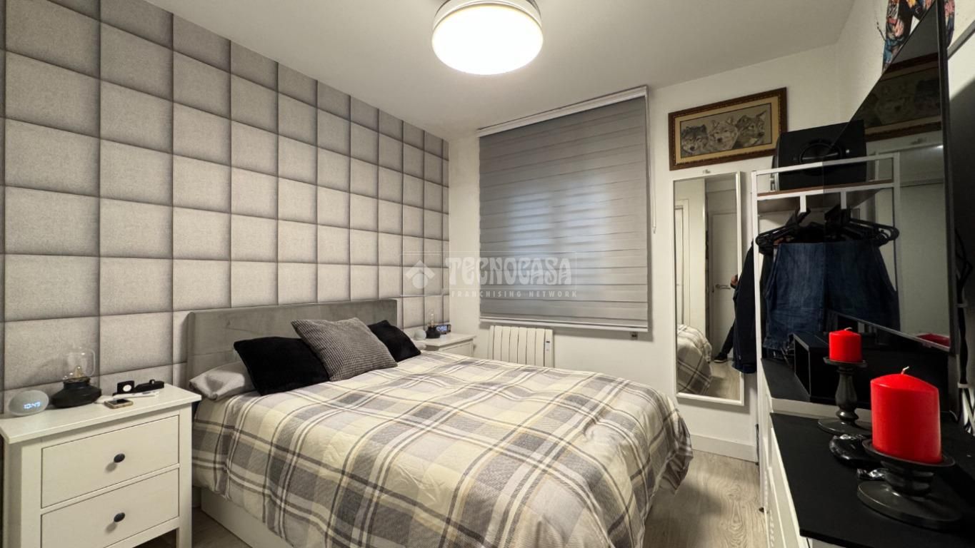 Bedroom of Flat for sale in  Madrid Capital  with Air Conditioner and Heating