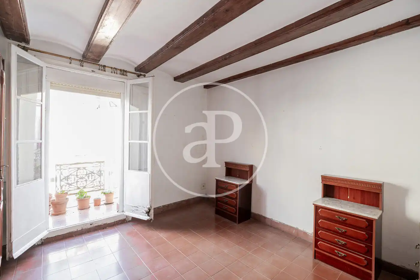 Schlafzimmer von Wohnung zum Verkauf in Barcelona mit Heizung und Balkon