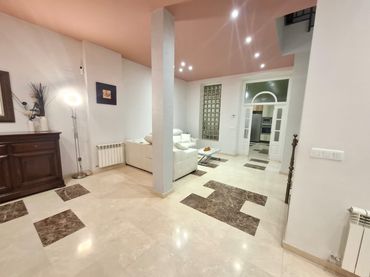 Casa amb balcó en venda a Patraix