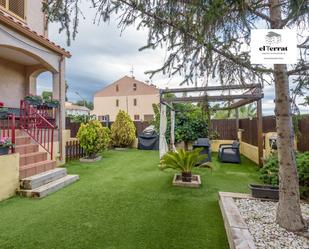 Terrasse von Einfamilien-Reihenhaus zum verkauf in La Riera de Gaià mit Klimaanlage, Heizung und Privatgarten