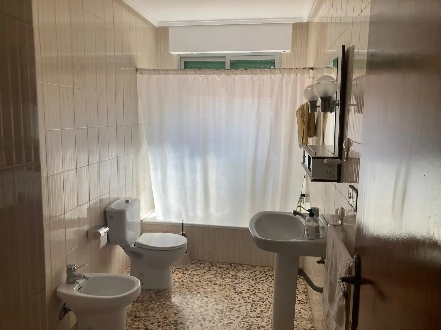 Baño de Casa o chalet en venta en Villena con Jardín privado, Piscina y Amueblado