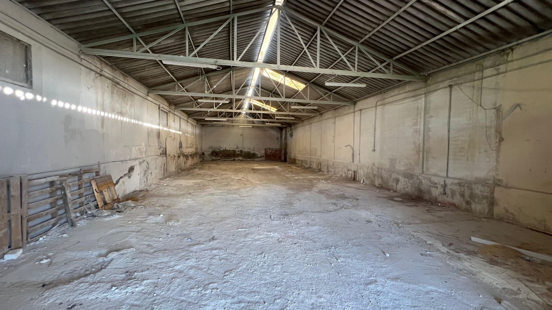 Nau industrial en venda a Distrito Zeta - Recinto Ferial Cortijo de Torres