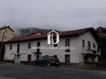 House with garden for sale in Pontarrón