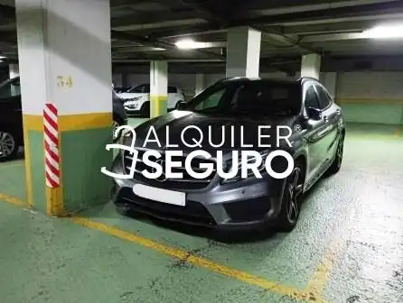 Parking de Piso de alquiler en Culleredo con Calefacción, Terraza y Trastero