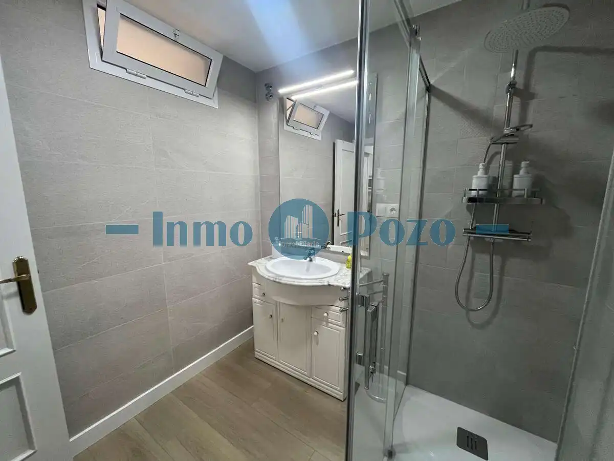 Bany de Apartament en venda en Almendralejo amb Moblat