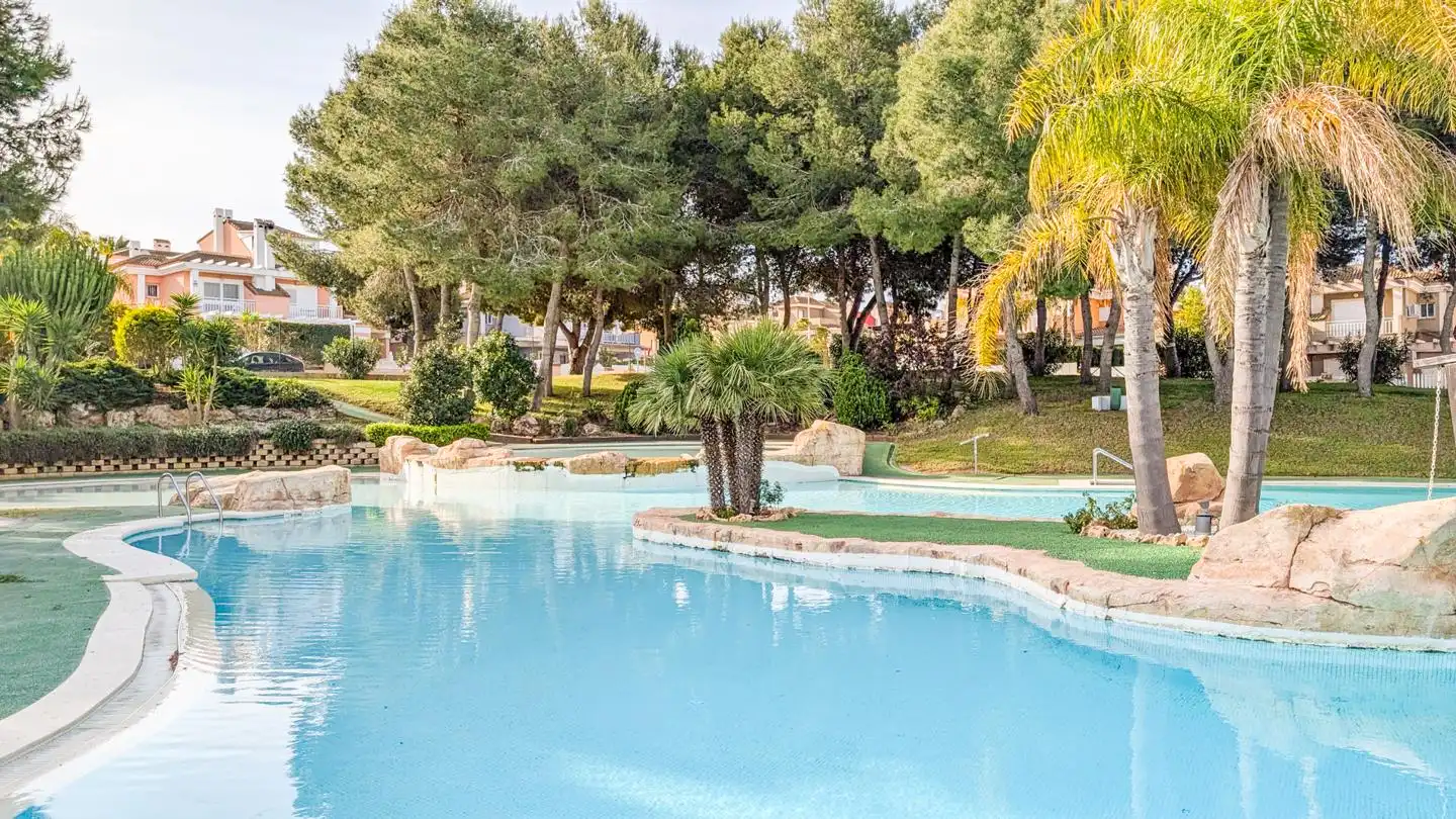 Piscina de Casa o chalet en venta en Santa Pola con Jardín privado, Terraza y Piscina
