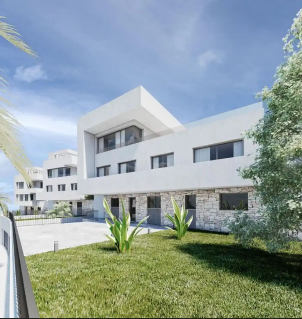 Casa con piscina in vendita a Avenida esmeralda de riviera 36 36