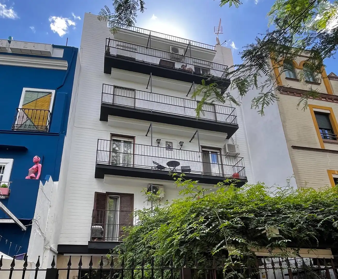 Exterior view of Flat for sale in Sevilla  with Air Conditioner, Heating and Terrace
