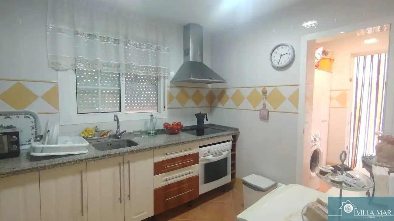 Kitchen of Houses for sale in Rota