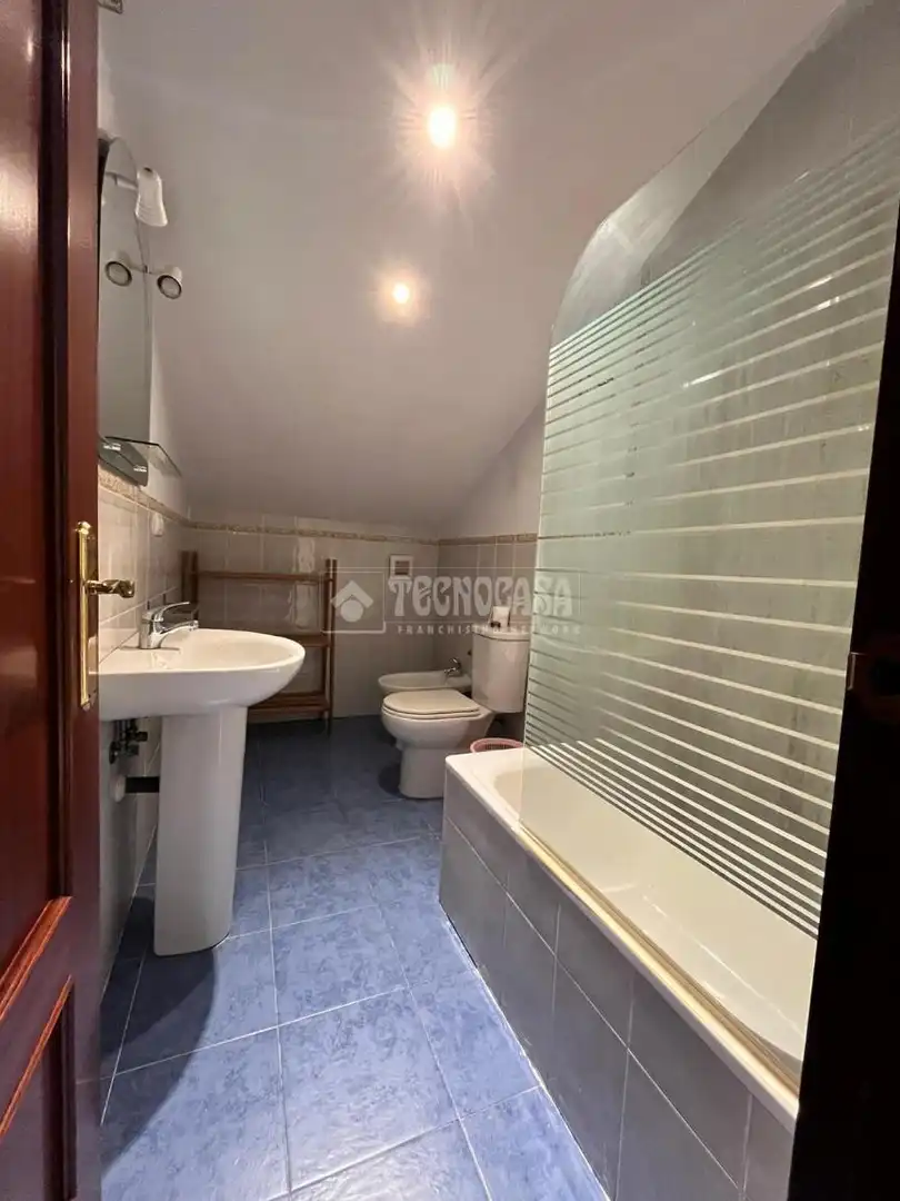 Baño de Piso en venta en Camas con Aire acondicionado