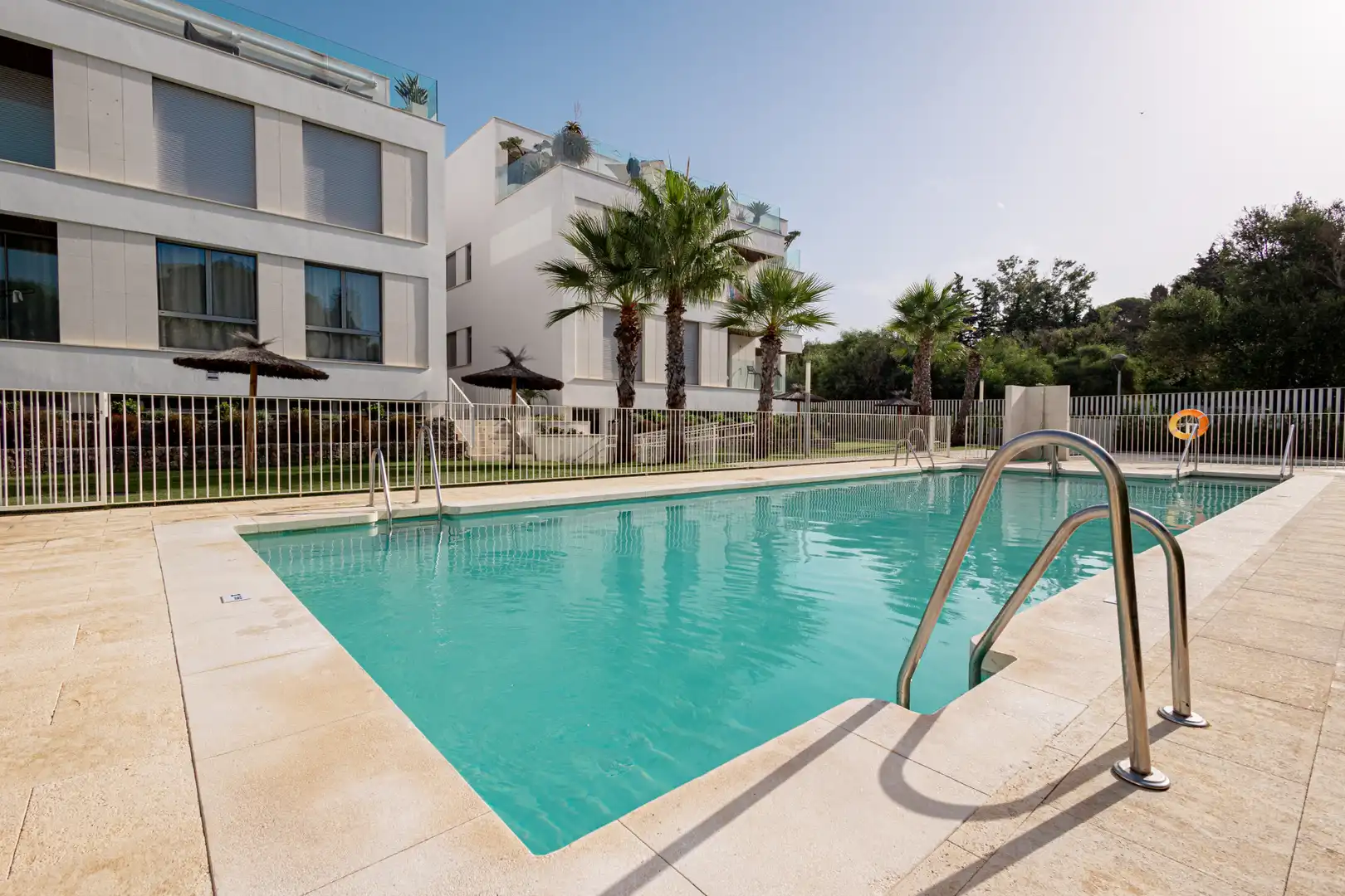 Swimming pool of Attic for sale in Marbella  with Air Conditioner, Heating and Terrace