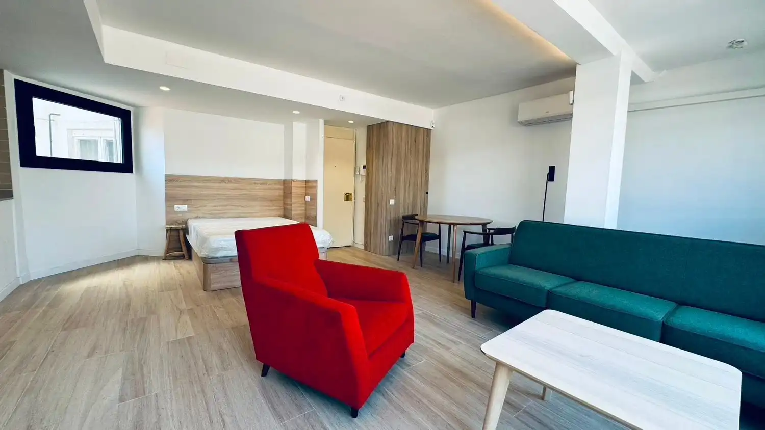 Living room of Flat for rent in Barcelona  with Air Conditioner and Terrace