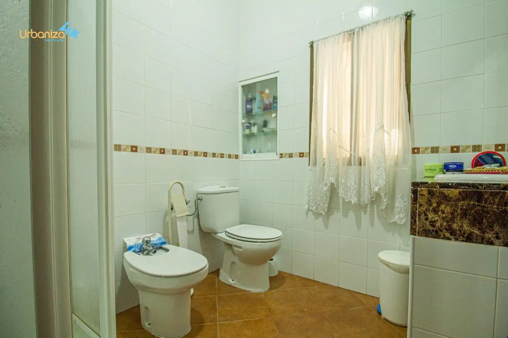 Badezimmer von Haus oder Chalet zum Verkauf in Badajoz mit Privatgarten, Terrasse und Abstellraum