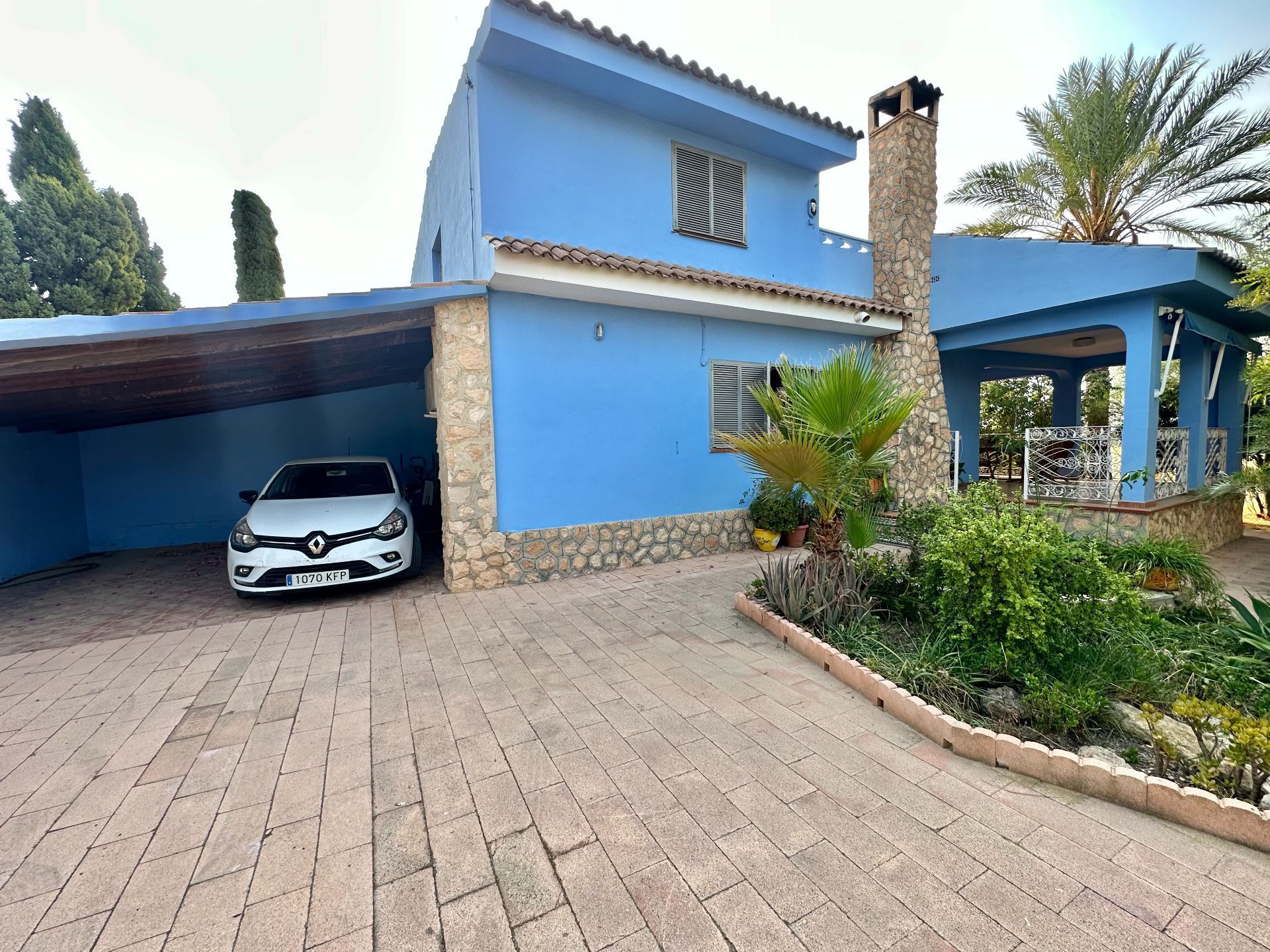 Vista exterior de Casa o xalet en venda en San Vicente del Raspeig / Sant Vicent del Raspeig amb Aire condicionat, Calefacció i Jardí privat