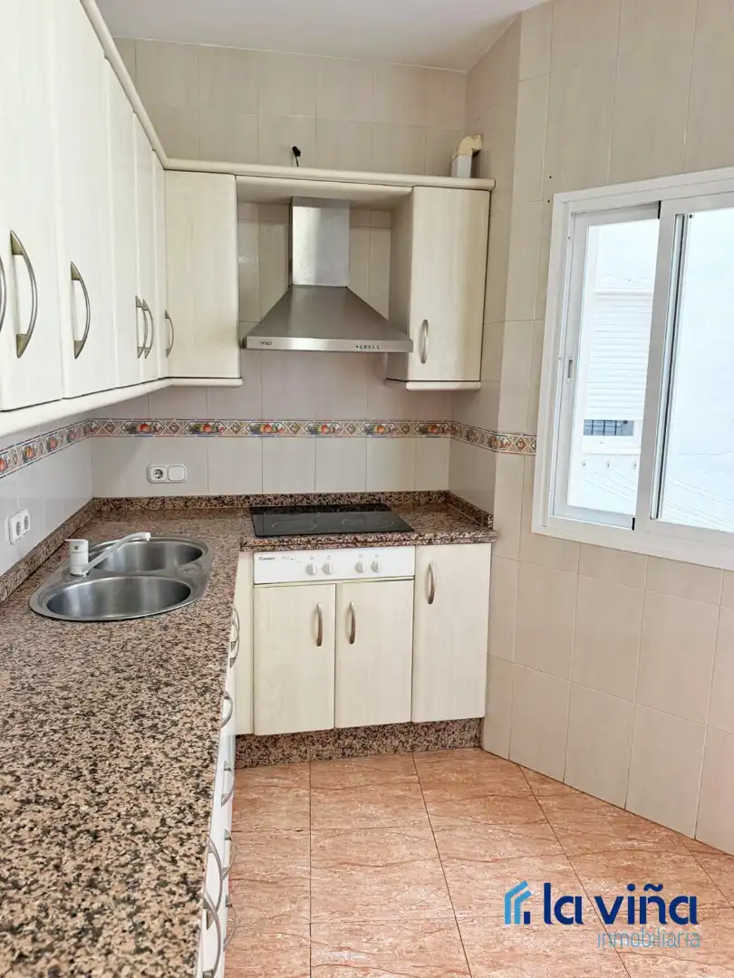 Cocina de Piso en venta en Alameda con Aire acondicionado, Calefacción y Amueblado