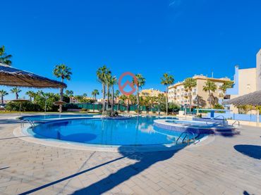 Apartamento con piscina en venta en Calle del Mar