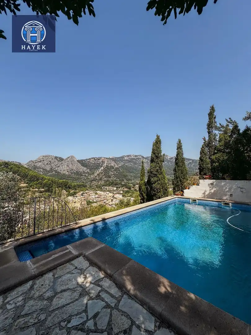 Casa con piscina en venta en Bunyola