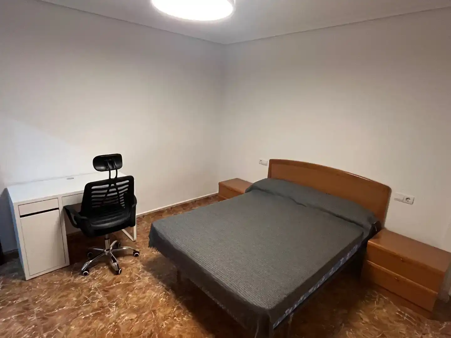 Dormitori de Dúplex de lloguer en Murcia amb Aire condicionat i Moblat