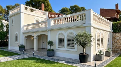 CHALET UNICO, AISLADO, ACCESO DISUASORIO