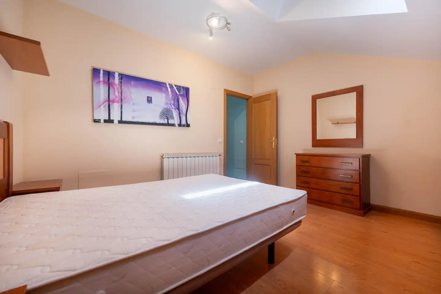 Habitación de Casa adosada de alquiler en Ávila con Calefacción, Parquet y Terraza