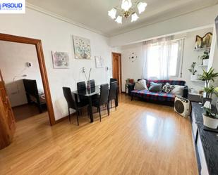 Living room of Flat for sale in Valladolid Capital  with Terrace and Balcony