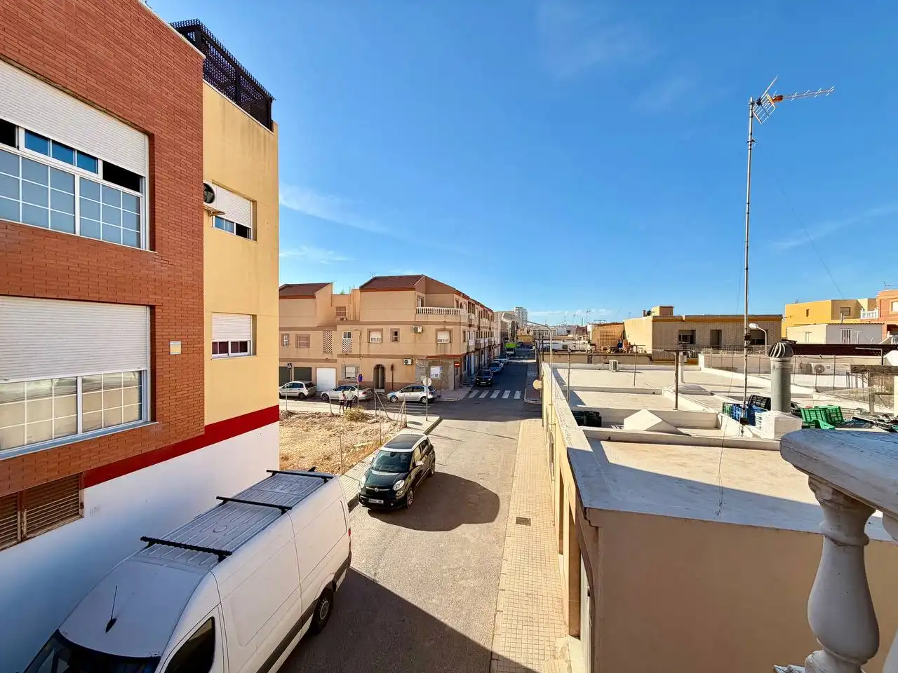 Adossat amb balcó en venda a Calle Galeotes, imagen 15
