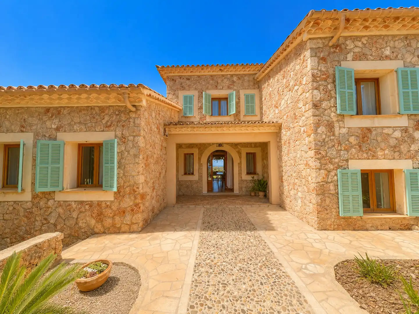 Exterior view of Houses for rent in Santa Eugènia  with Air Conditioner, Heating and Private garden