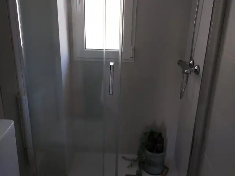 Bathroom of Flat for sale in Getafe  with Air Conditioner, Heating and Parquet flooring