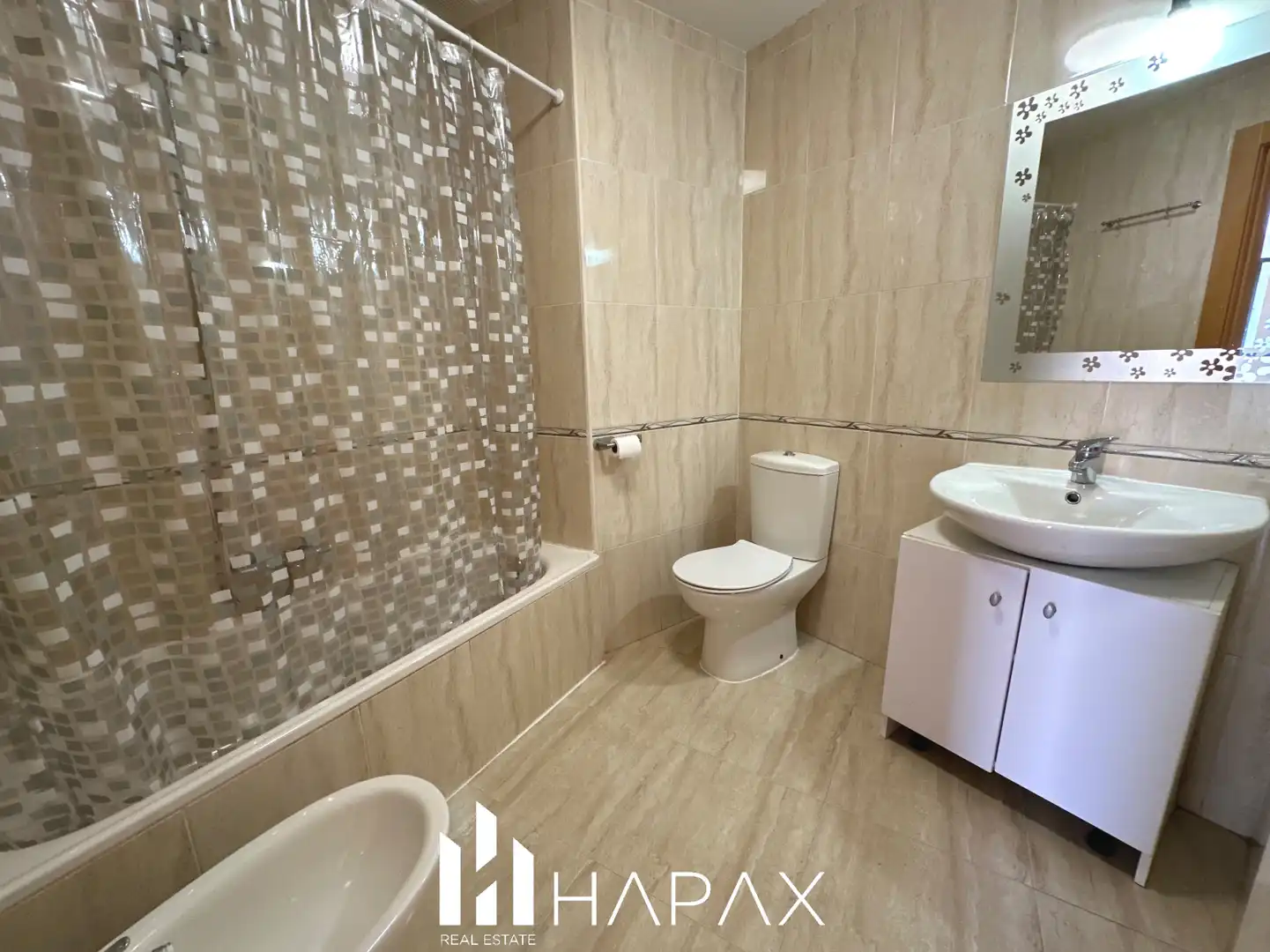 Baño de Piso en venta en Villares de la Reina con Calefacción