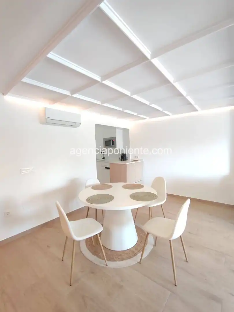 Dining room of Flat for rent in Benidorm  with Air Conditioner, Heating and Terrace