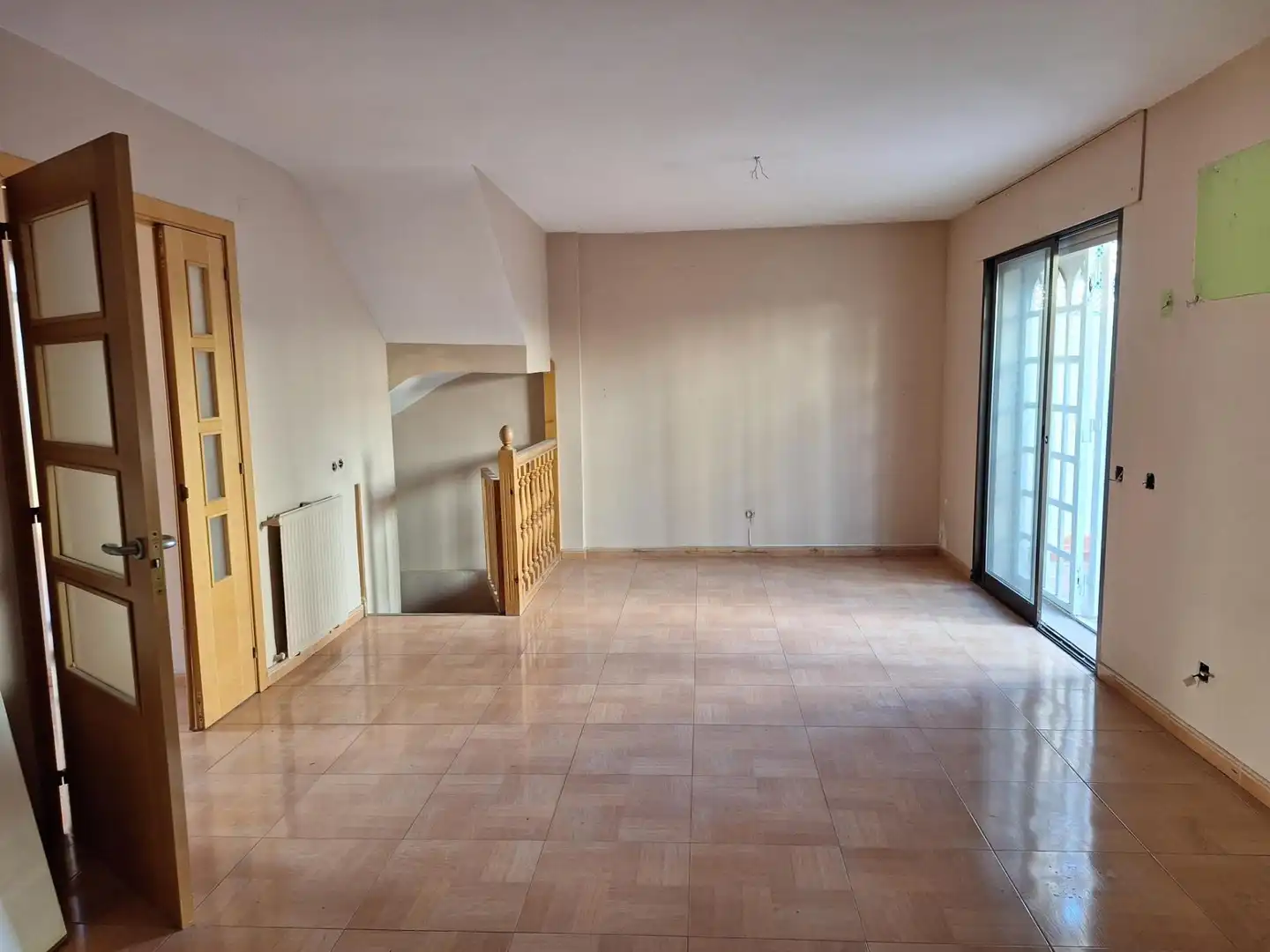 Terraced house with terrace for sale in Calle de Santillana del Mar 20, imagen 4