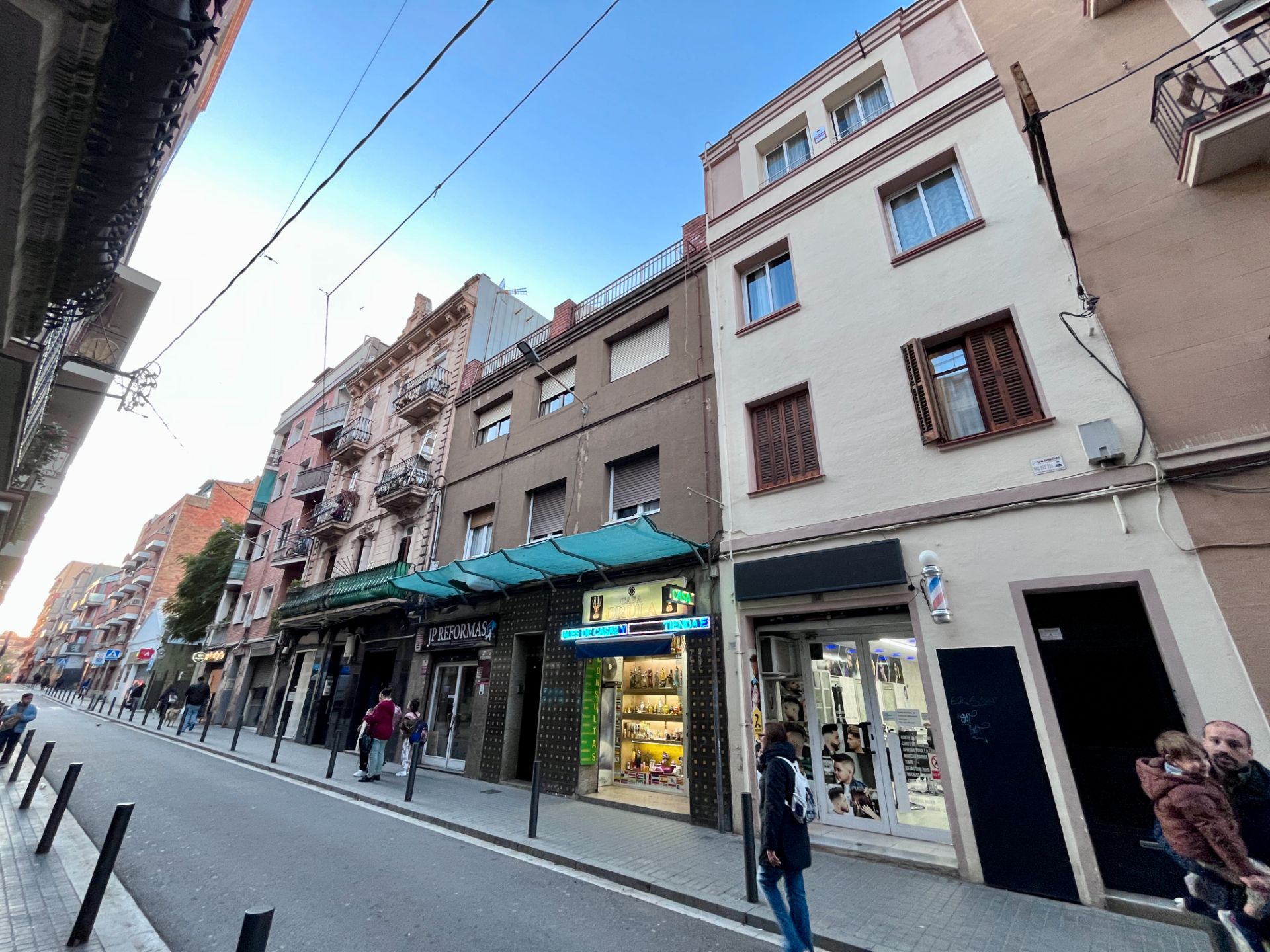 Exterior view of Building for sale in L'Hospitalet de Llobregat