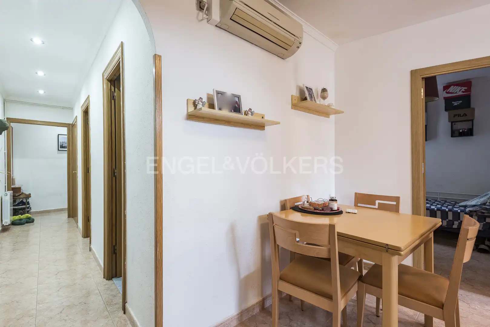 Comedor de Piso en venta en Barcelona con Aire acondicionado, Calefacción y Balcón