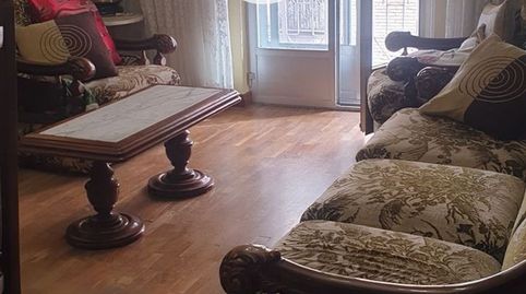 Foto 2 de Piso de alquiler en Calle Arapiles, Capuchinos - Glorieta - Ciudad Jardín, Salamanca Capital