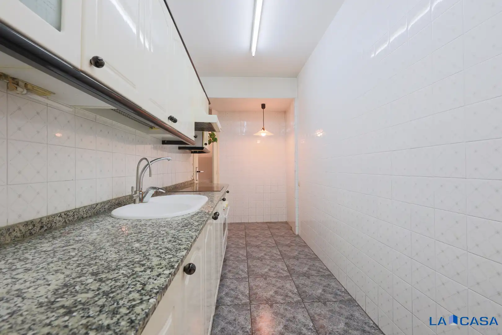 Cocina de Piso en venta en Barcelona con Balcón