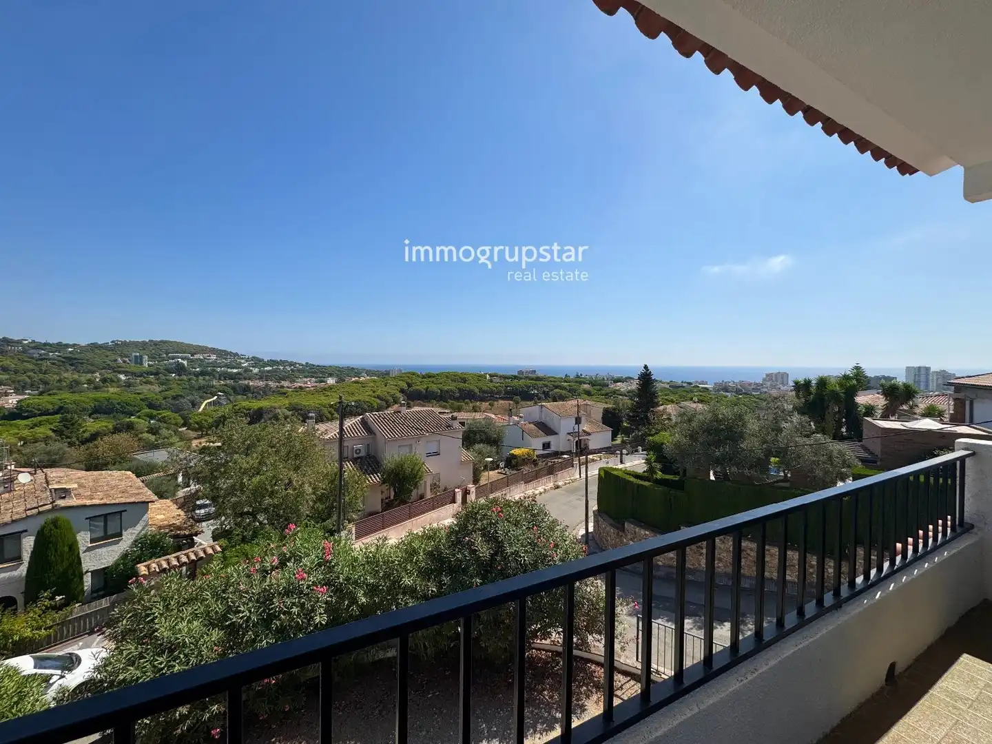 Terraced house with terrace for sale in de Narcis Monturiol, imagen 15
