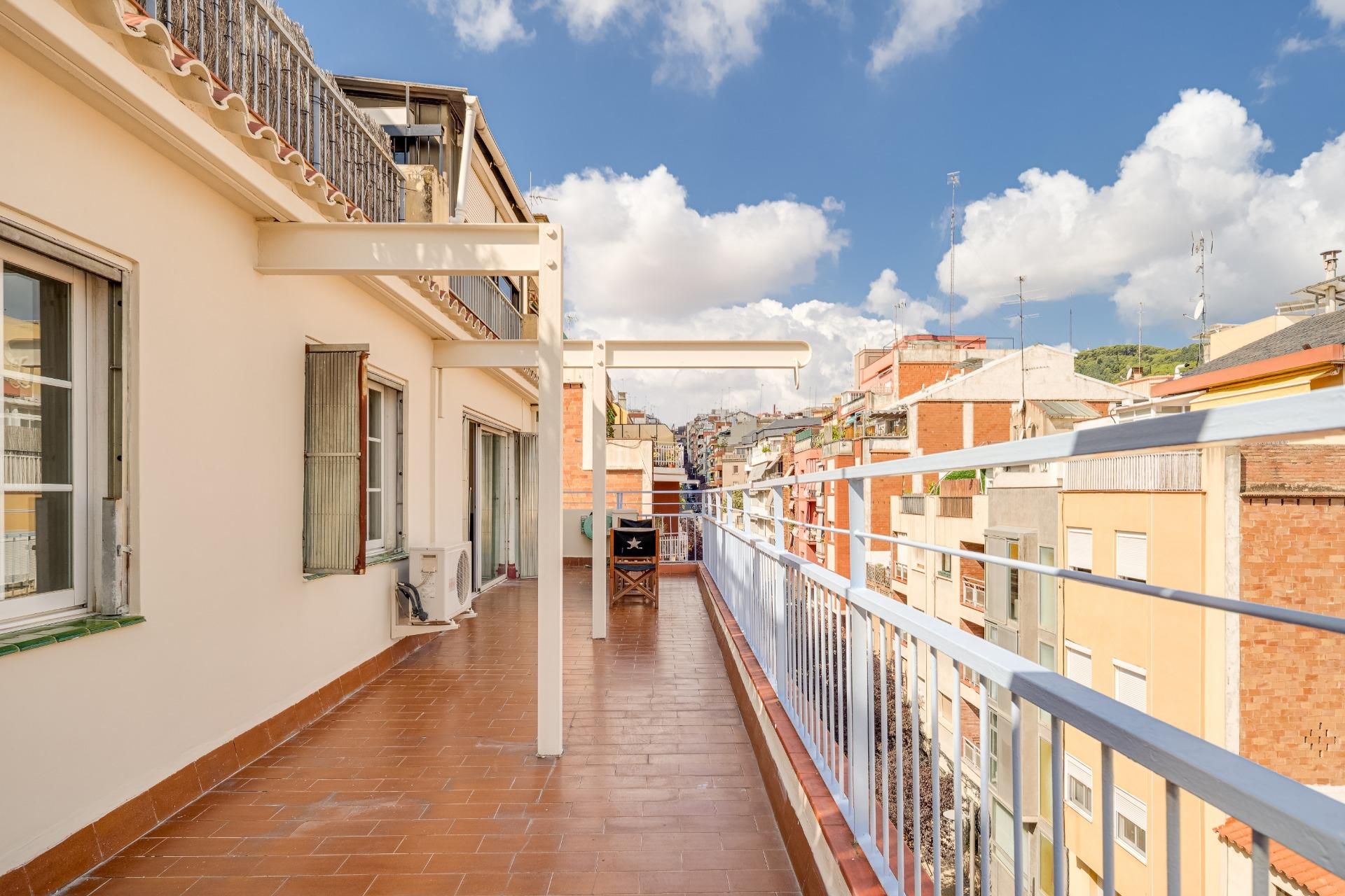 Terraza de Ático en venta en  Barcelona Capital con Aire acondicionado, Calefacción y Parquet