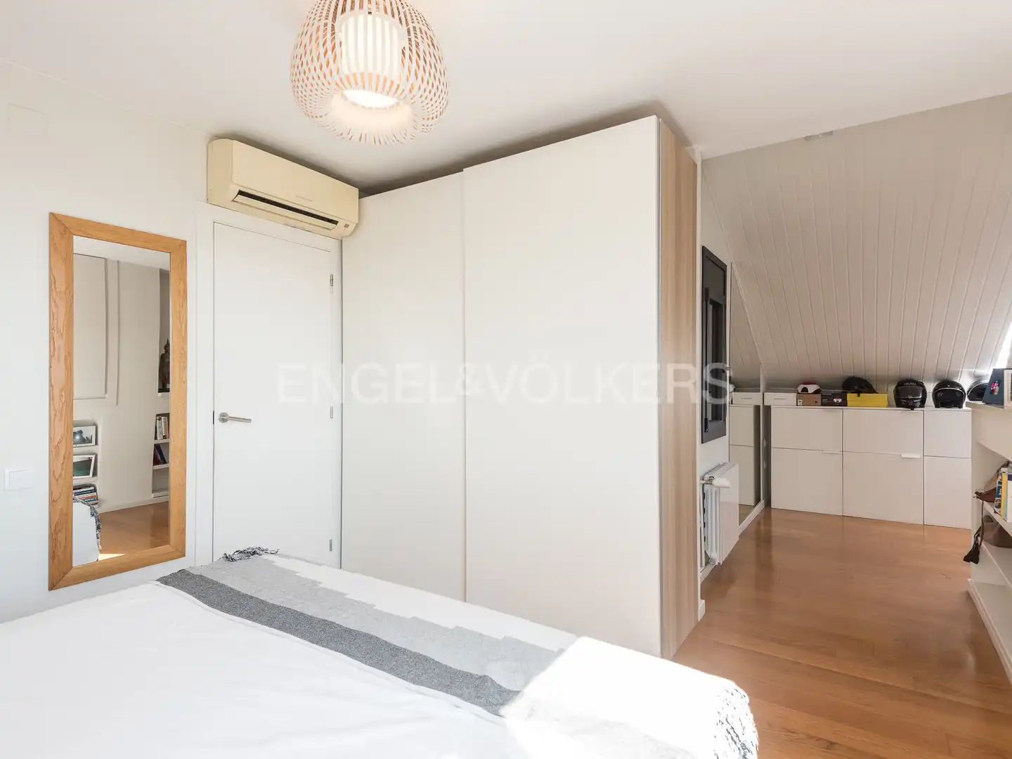 Bedroom of Houses for rent in La Miranda - Can Candeler 