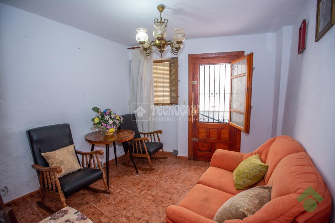 Sala d'estar de Casa adosada en venda en Almuñécar amb Terrassa