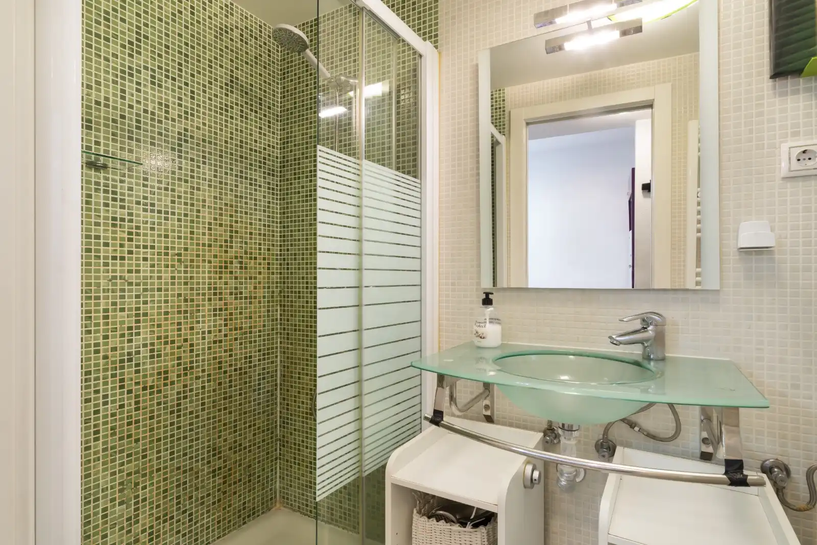 Baño de Piso en venta en Madrid con Aire acondicionado, Calefacción y Amueblado