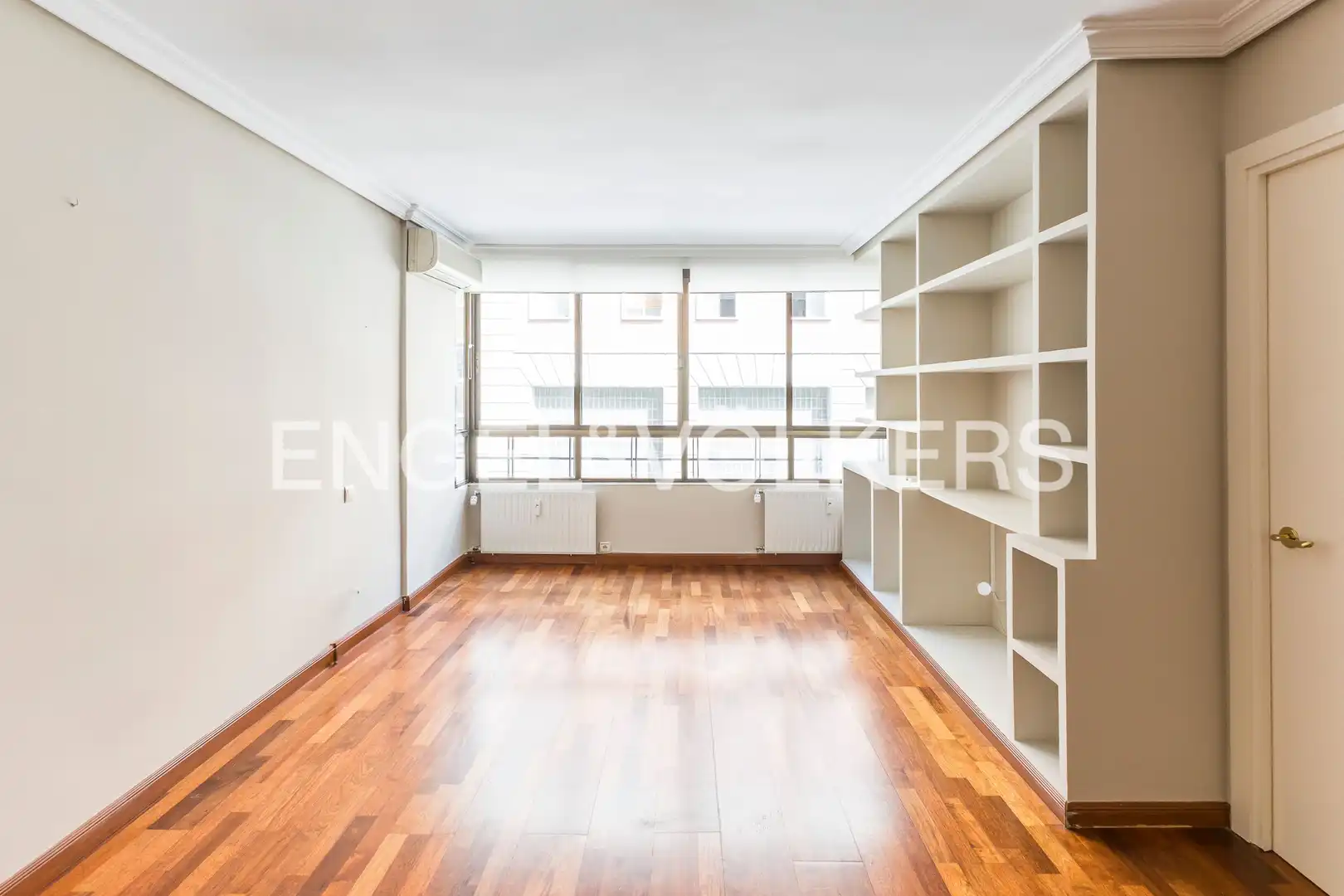 Sala d'estar de Pis de lloguer en  Madrid Capital amb Aire condicionat, Calefacció i Piscina