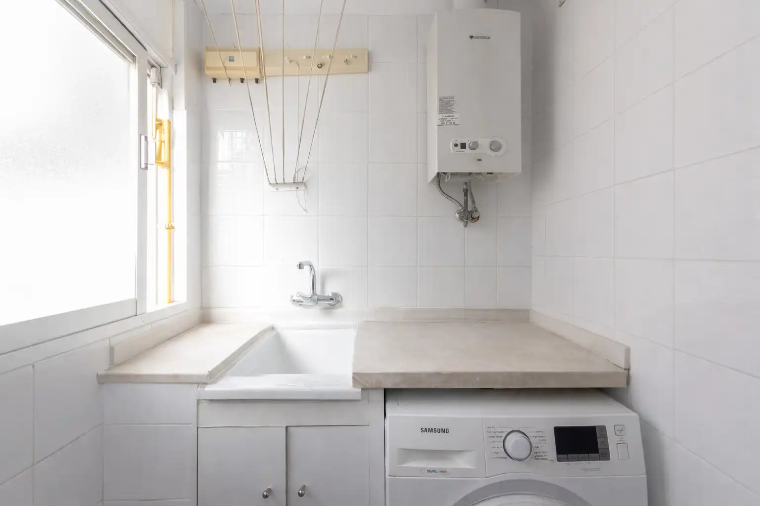 Cocina de Piso en venta en Valencia con Aire acondicionado, Calefacción y Horno