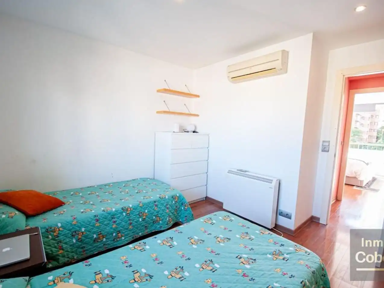 Duplex with pool for sale in Avenida Paris 8, imagen 5
