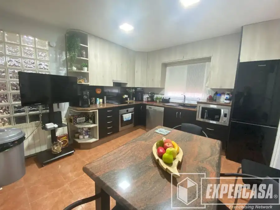 Kitchen of Houses for sale in Torrent  with Air Conditioner, Heating and Terrace
