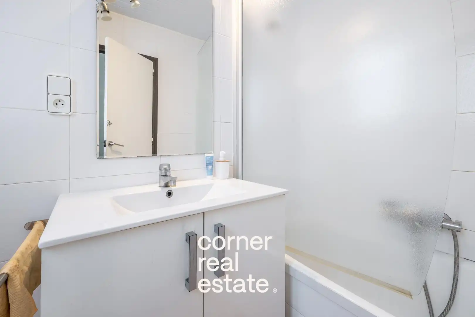 Bathroom of Flat for sale in Sant Cugat del Vallès  with Heating, Terrace and Balcony