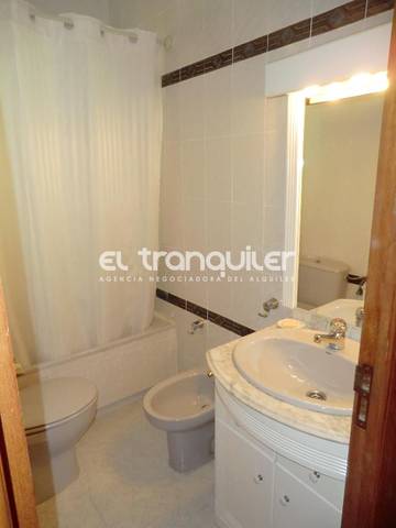 Piso en Alquiler en Calle Camarena en Aluche