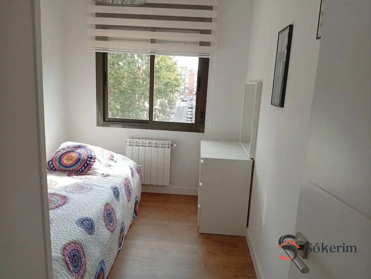 Habitación de Piso en venta en Madrid con Aire acondicionado, Calefacción y Jardín privado