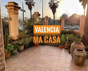 Exterior view of Single-family semi-detached to rent in  Valencia Capital  with Air Conditioner, Terrace and Balcony